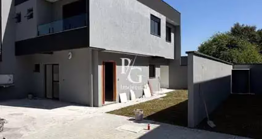 Sobrado com 131m² - 3 dorm.  sendo 1 suíte c/ hidromassagem e ótimo padrão de acabamento