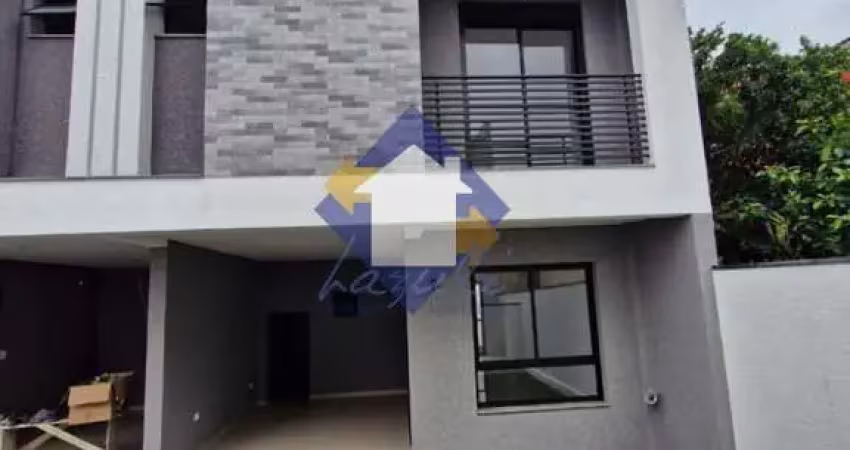 Sobrado para Venda em Curitiba, Uberaba, 3 dormitórios, 1 suíte
