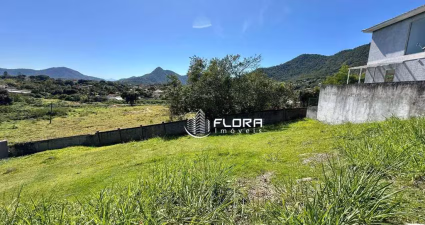 Terreno á venda no condomínio pedra da mata no flamengo em maricá por r$ 155.000