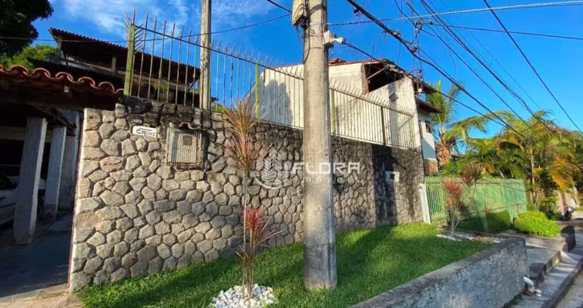 Casa com 3 dormitórios à venda, 180 m² por R$ 500.000,00 - Maria Paula - Niterói/RJ