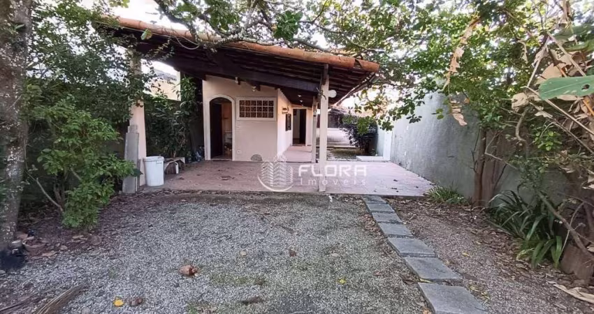 Casa com 3 dormitórios à venda, 170 m² por R$ 560.000,00 - Itaipu - Niterói/RJ