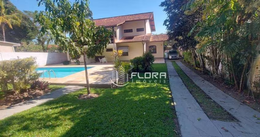 Casa com 4 dormitórios à venda, 400 m² por R$ 2.200.000,00 - Itaipu - Niterói/RJ