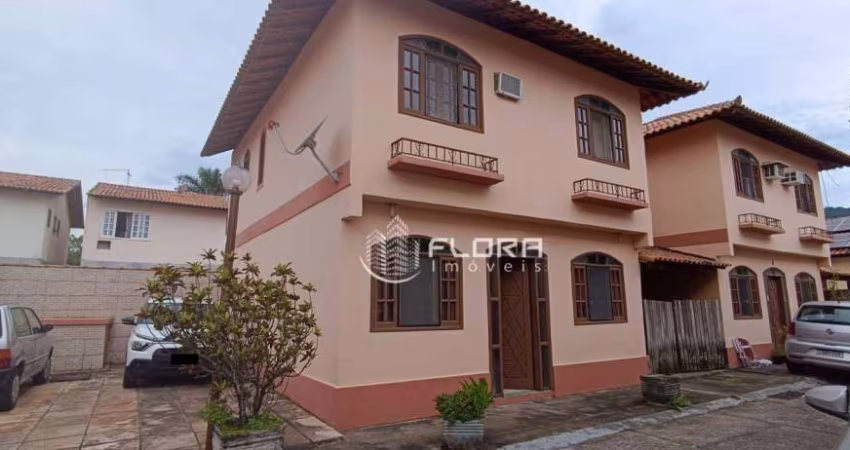 Casa com 3 dormitórios à venda, 106 m² por R$ 470.000,00 - Itaipu - Niterói/RJ