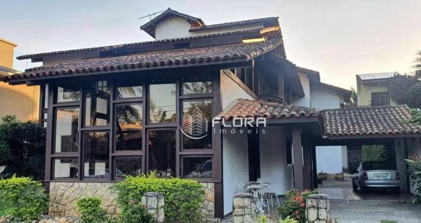 Casa com 4 dormitórios à venda, 500 m² por R$ 2.100.000,00 - Piratininga - Niterói/RJ