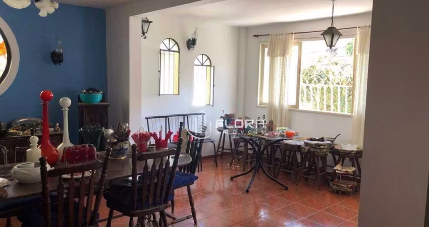 Casa com 3 dormitórios à venda, 200 m² por R$ 500.000 - Itaipu - Niterói/RJ
