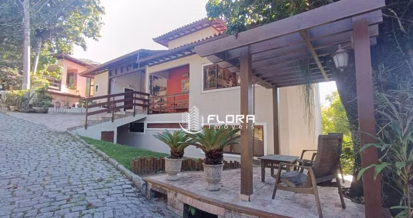 Casa com 3 dormitórios à venda, 233 m² por R$ 940.000,00 - Itaipu - Niterói/RJ