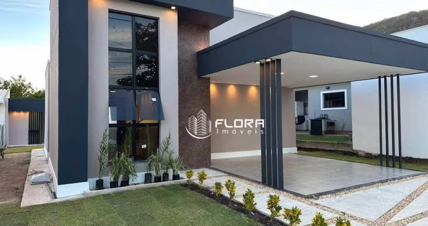 Casa no Condomínio Vivere, com 136 m², à venda por R$ 595.000,00, Maricá - Rj