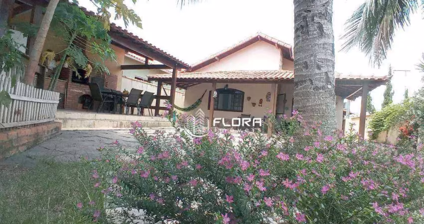 Casa em estilo colonial, no condomínio mega residense, com 196 m², à venda por r$ 590.000,00 , centro - maricá-rj