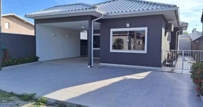Casa linear, estilo colinal, condomínio vitória dos anjos, com 120 m², à venda por r$ 750.000,00 , cajueiros, maricá- rj