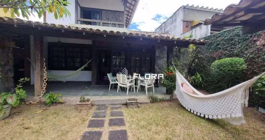 Casa com 3 dormitórios à venda, 360 m² por R$ 1.575.000 - Piratininga - Niterói/RJ