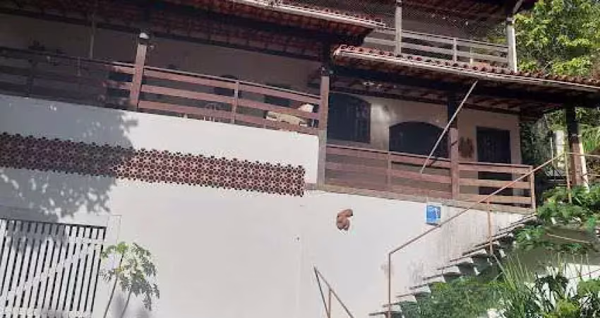 Casa com 3 dormitórios à venda, 300 m² por r$ 680.000,00 - itaipu - niterói/rj