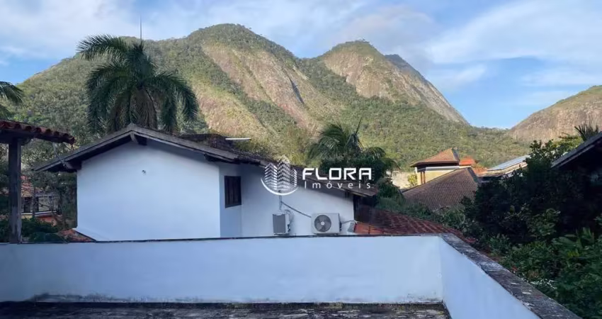 Casa com 5 dormitórios sendo 3 suitesà venda, 301 m² por r$ 1.850.000 - itacoatiara - niterói/rj