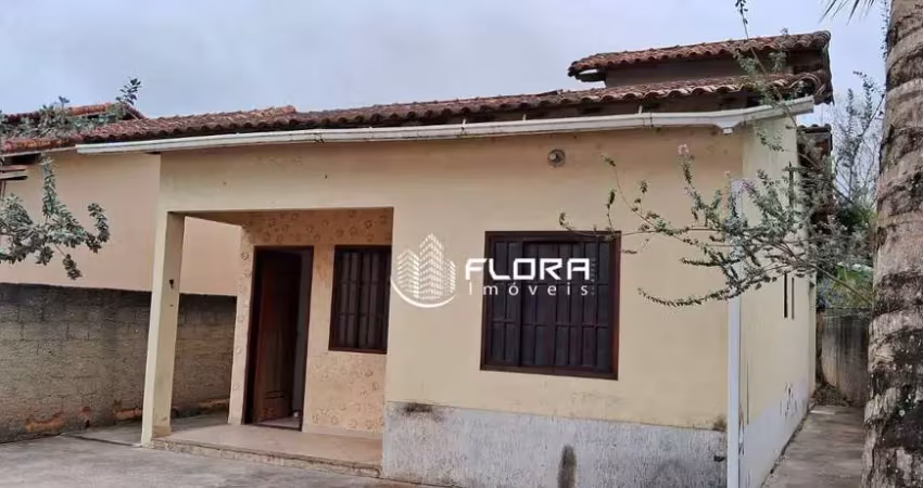 Casa linear, 2 quartos sendo 1 suíte, à 300 metros da upa, com 90 m² , à venda por r$ 315.000, inoã- maricá - rj
