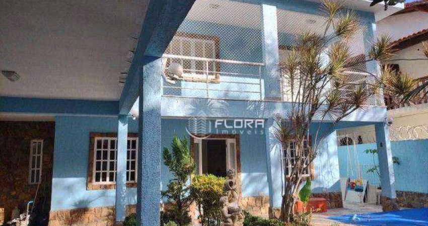 Casa com 4 dormitórios à venda, 500 m² por R$ 830.000,00 - Engenho do Mato - Niterói/RJ