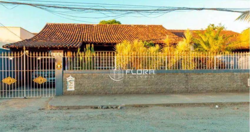 Casa com 3 dormitórios à venda, 160 m² por R$ 850.000,00 - Itaipu - Niterói/RJ
