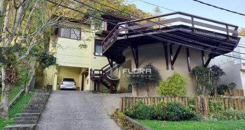 Casa com 3 dormitórios à venda, 260 m² por R$ 1.400.000,00 - Piratininga - Niterói/RJ