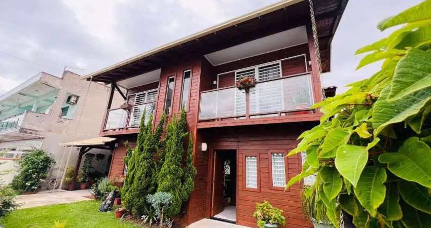 Casa à venda, 180 m² por R$ 1.200.000,00 - Centro - Navegantes/SC