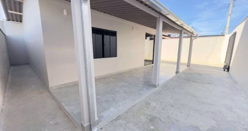 Casa com 4 dormitórios à venda, 170 m² por R$ 780.000 no Centro de Navegantes/SC