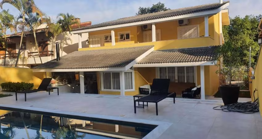 Casa em Condomínio para Venda em Santana de Parnaíba, Tamboré, 4 dormitórios, 4 suítes, 5 banheiros, 2 vagas