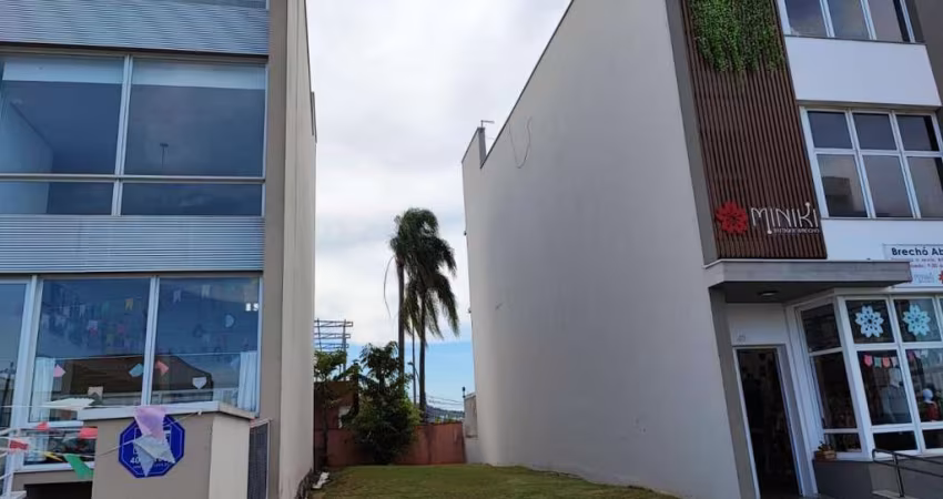 Terreno para Venda em Santana de Parnaíba, Colinas