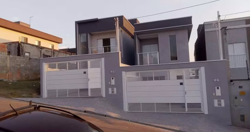 Casa para Venda em Santana de Parnaíba, Villas do Jaguari, 3 dormitórios, 1 suíte, 2 banheiros, 2 vagas