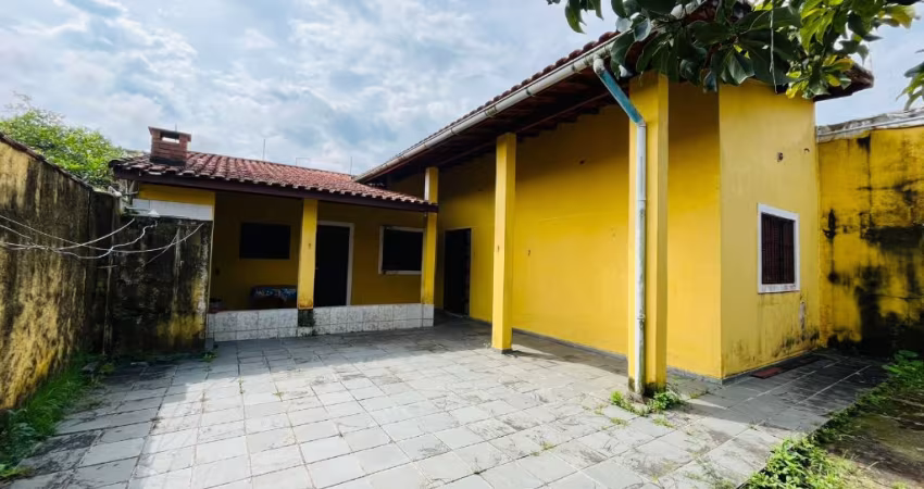Casa lado praia no Balneario Gaivota em Itanhaem-SP