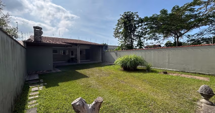 Casa lado praia no bairro Balneario Gaivota em Itanhaém-SP