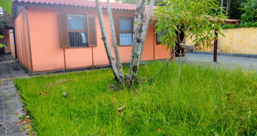 Casa lado praia  no bairro Bopiranga em Itanhaém-SP