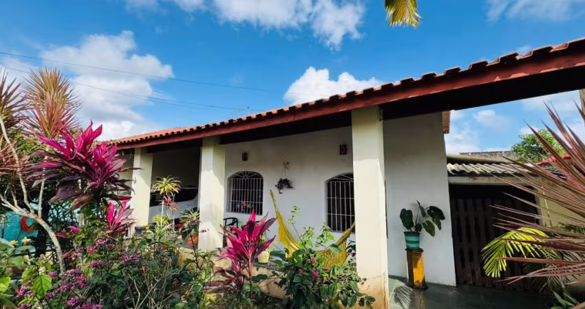 Casa lado praia no bairro Jardim Grandesp em Itanhaém-SP