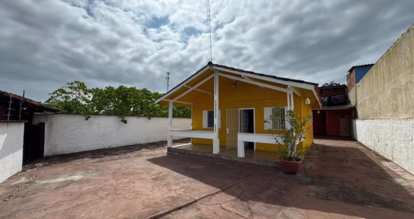 Casa para Venda no bairro Guacyra, localizado na cidade de Itanhaém / SP