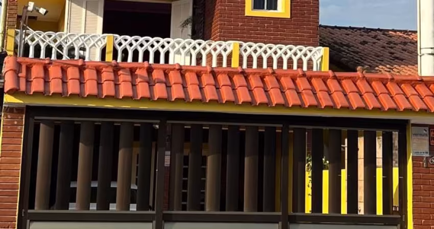 Sobrado no bairro Savoy em Itanhaém