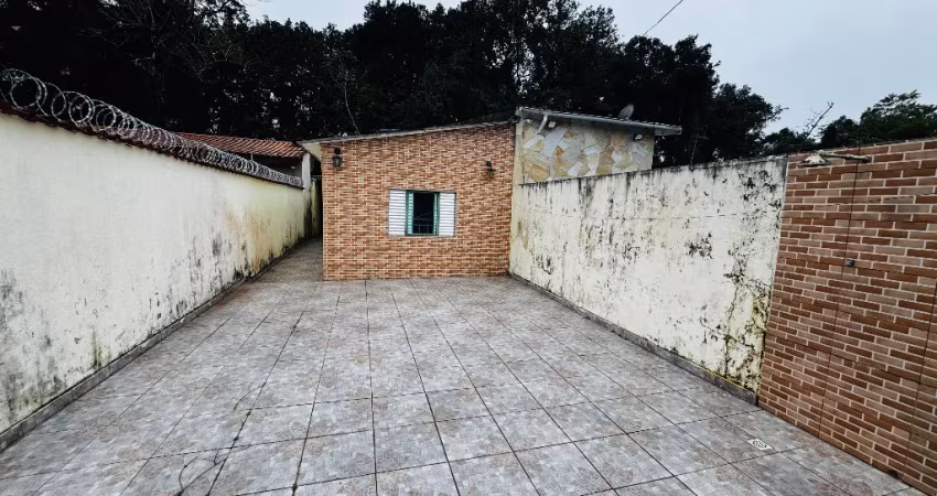 Casa no Bairro Campos Eliseos em Itanhaem