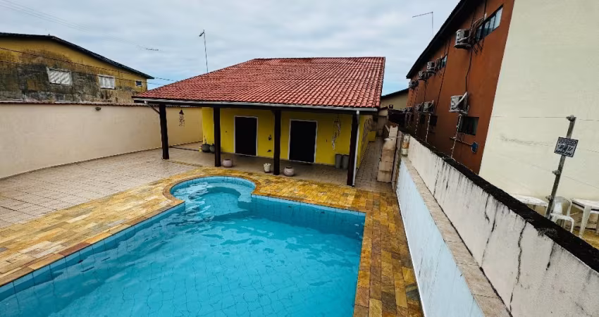 Casa no bairro Cibratel 2 em Itanhaém