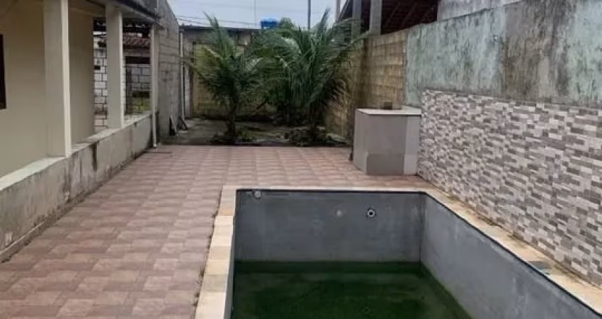 Casa no Jardim Coronel em Itanhaém,