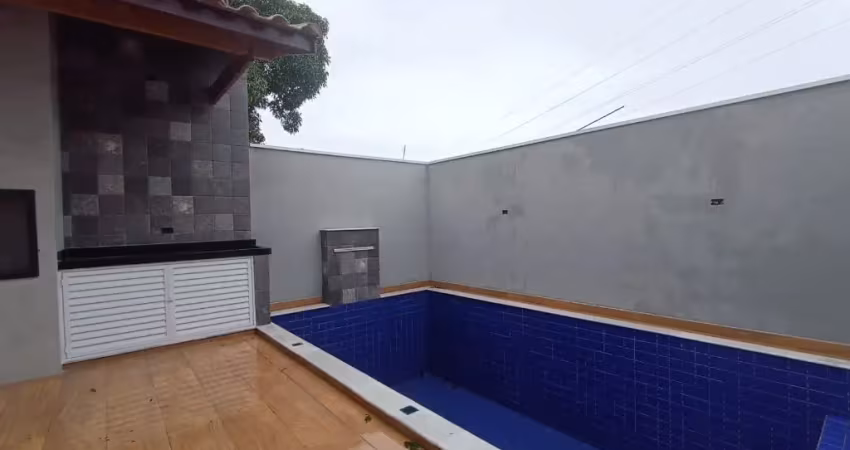 Casa nova no Jardim Grandesp, em Itanhaém,