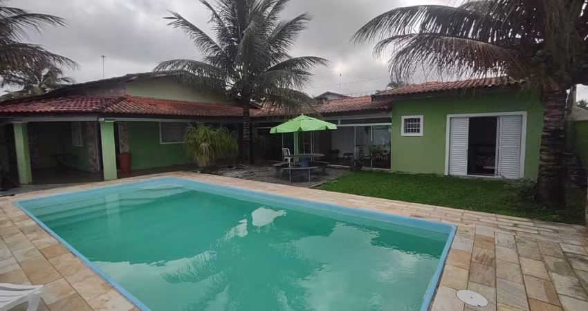 Casa no Jardim Grandesp em Itanhaém