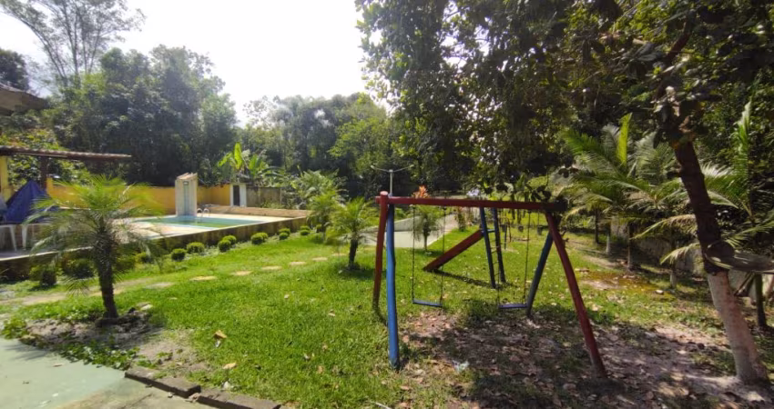Chácara no Jardim Regina em Itanhaém,