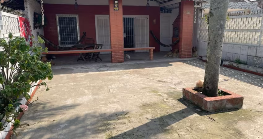 Casa para Venda no bairro Vera Cruz, localizado na cidade de Mongaguá / SP
