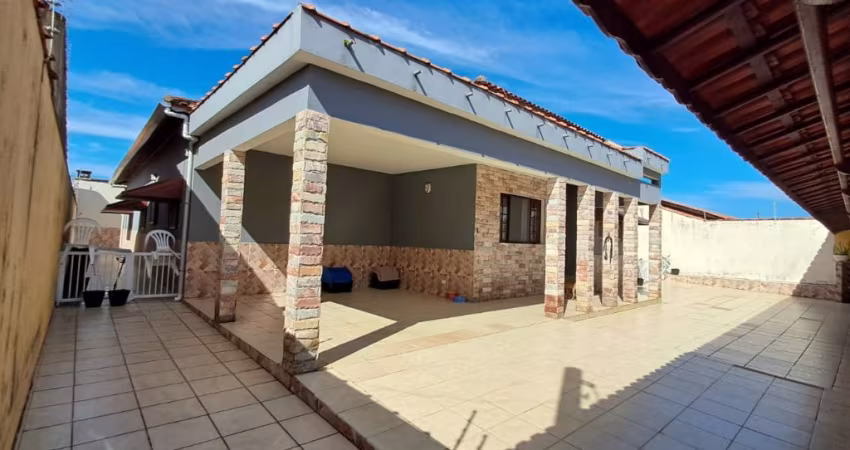 Casa no Balneario Gaivota, em Itanhaem