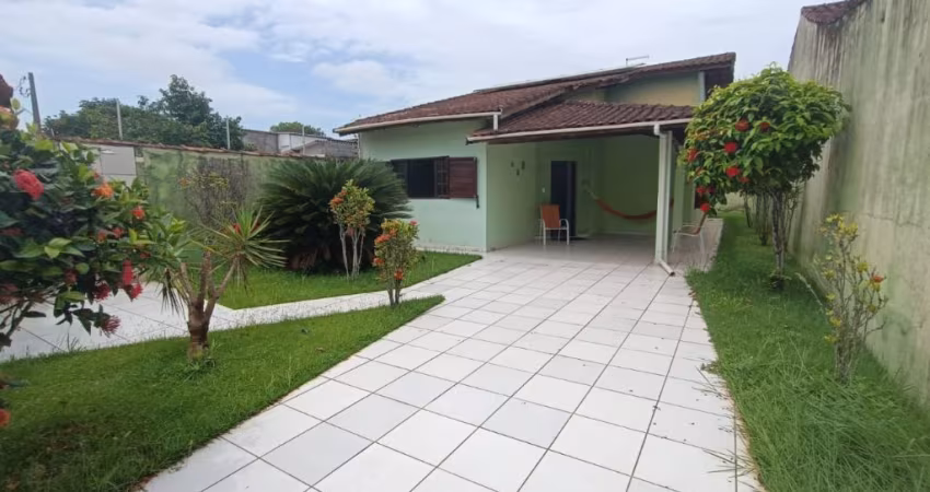 Casa no Balneario Gaivota, em Itanhaem,