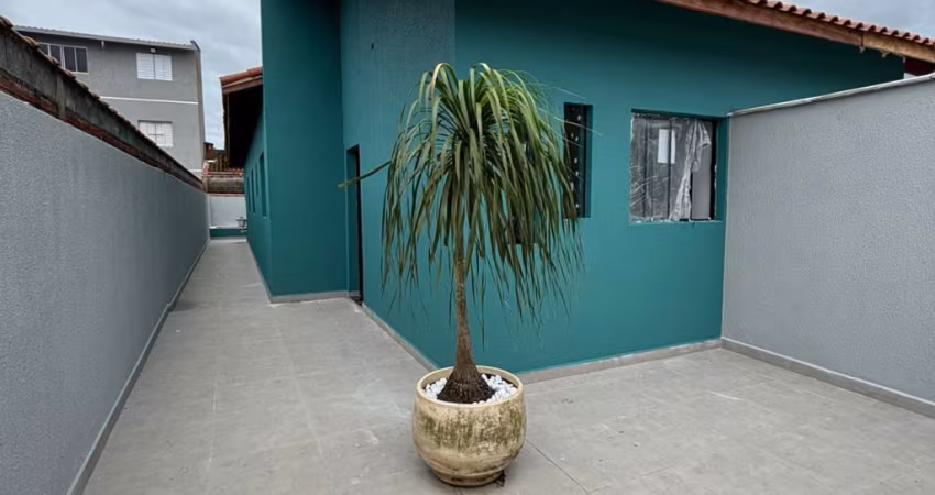 Casa no Jardim Jamaica, em Itanhaém