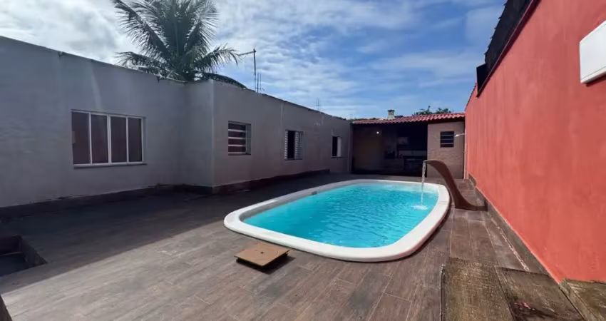 Casa no Bairro Vila Romar  em Peruibe