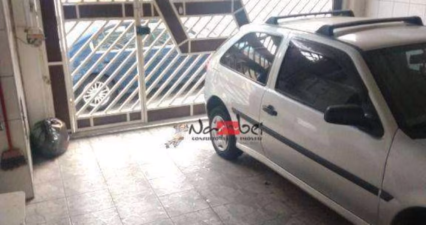 Sobrado com 3 Quartos 1 suíte, 2 vagas  e quintal com pomar  a 300 mts do metrô Itaquera