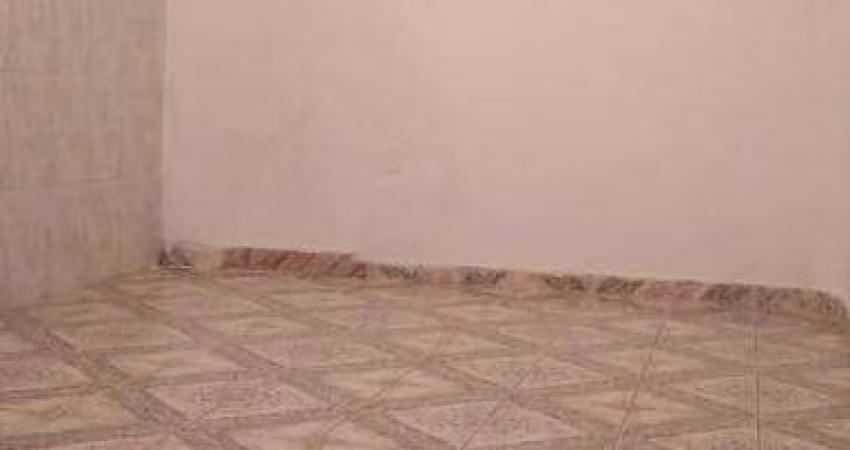 Casa Térrea com 1 dormitório para alugar, 35 m² por R$ 700/mês - Vila Carmosina - São Paulo/SP