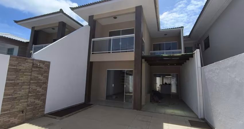 Casa para Locação em Cabo Frio, Novo Portinho, 4 dormitórios, 1 suíte, 3 banheiros, 2 vagas