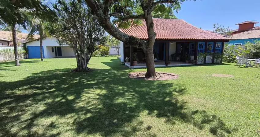 Casa 3 dormitórios para Venda em Cabo Frio, OGIVA, 3 dormitórios, 1 suíte, 2 banheiros, 2 vagas