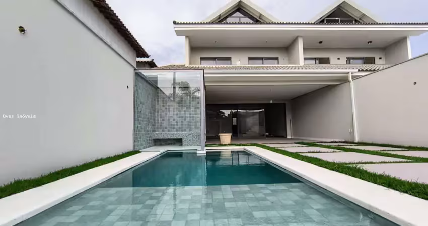 Casa para Venda em Cabo Frio, Portinho, 5 dormitórios, 3 suítes, 4 banheiros, 3 vagas