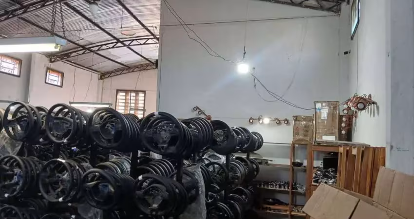 Casa comercial com 1 sala para alugar na Avenida General Melo, Campo Velho, Cuiabá
