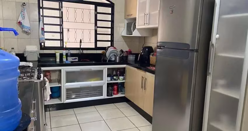 Casa com 4 quartos à venda na Rua Ceilão, 1, Jardim Shangri-La, Cuiabá