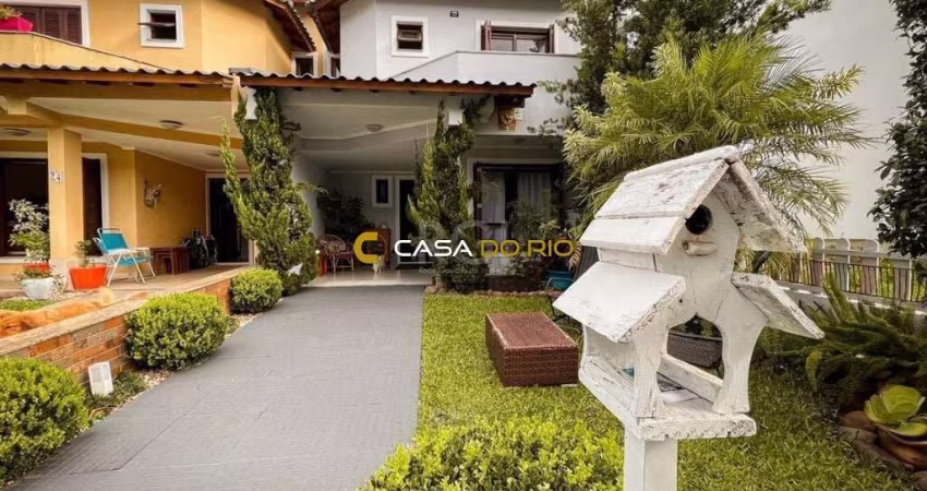 Casa com 3 quartos à venda na Rua Fabiana Kila de Ávila, 104, Hípica, Porto Alegre